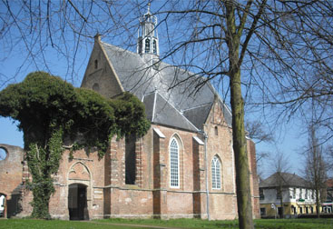 ruine-kerk-bergen-bron-vvv- bergen